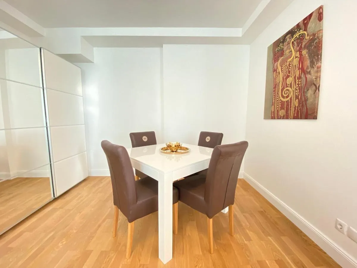 Pelikan Apartments Vienna