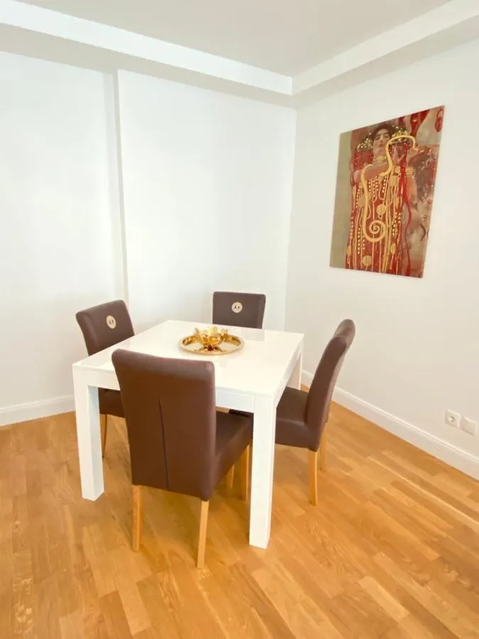 Pelikan Apartments Vienna Austria