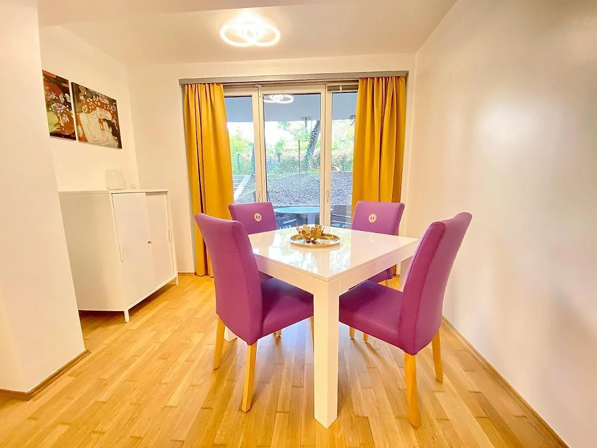 Pelikan Apartments Vienna Austria