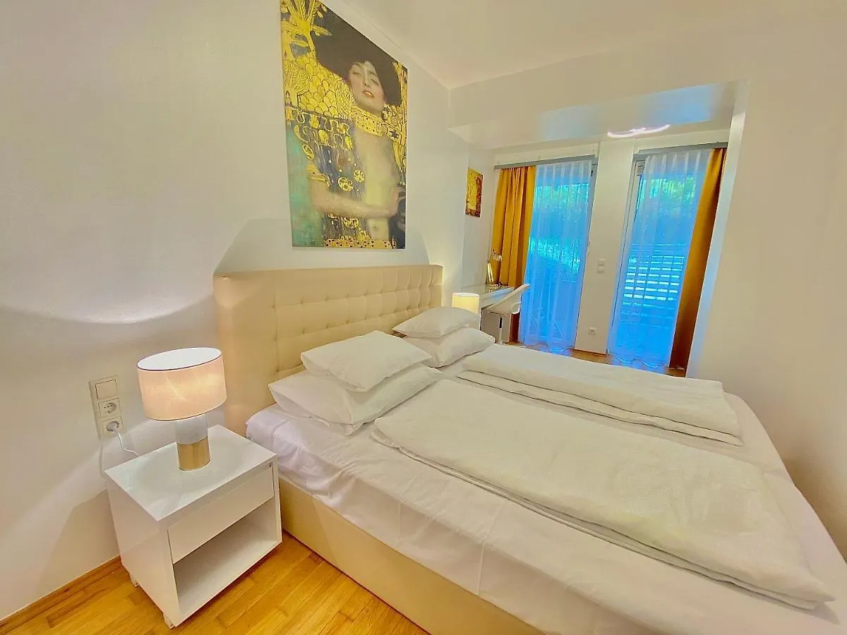 Pelikan Apartments Vienna