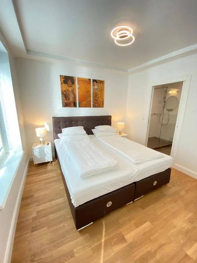 Pelikan Apartments Vienna 0*,  Austria